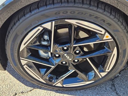 Used 2025 Kia K4 GT-Line w/ GT-Line Sunroof Package image 12