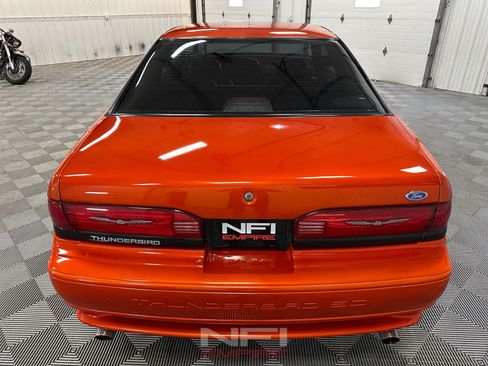 Used 1993 Ford Thunderbird Super RWD image 9