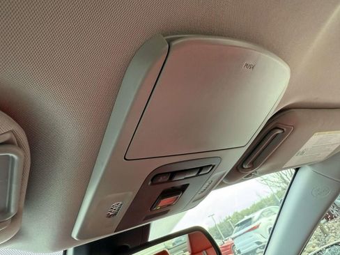 Used 2022 Toyota Camry XSE image 25