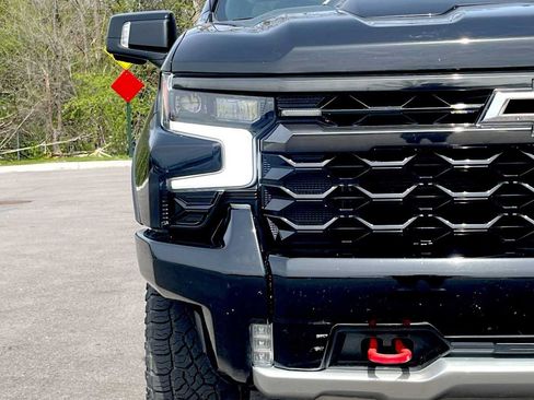 Used 2023 Chevrolet Silverado 1500 ZR2 w/ Technology Package AWD/4WD image 22