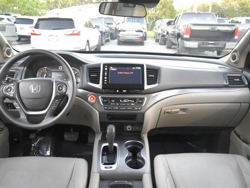 Used 2016 Honda Pilot EX image 12