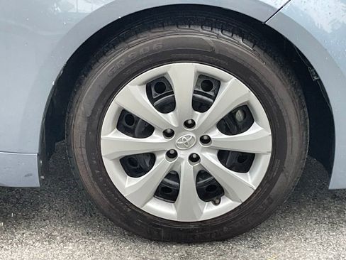 Used 2024 Toyota Corolla LE FWD image 31