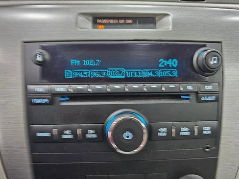 Used 2008 Chevrolet Impala LTZ FWD image 20
