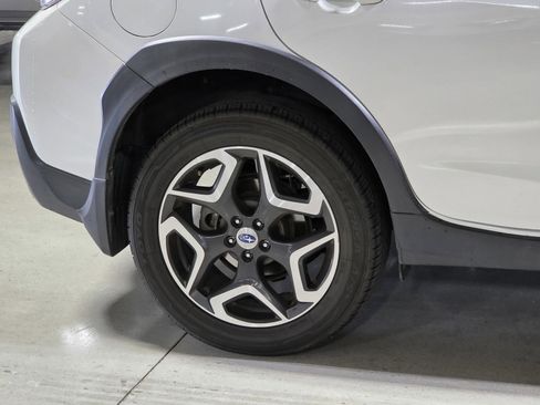 Used 2018 Subaru Crosstrek 2.0i Limited image 9