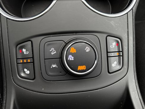 Used 2022 GMC Terrain SLE w/ Driver Convenience Package image 27