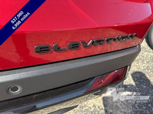 Used 2026 GMC Terrain Elevation w/ Elevation Premium Package image 9