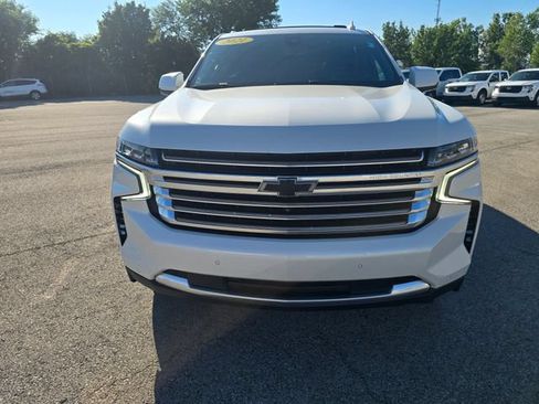 Used 2021 Chevrolet Suburban High Country AWD/4WD image 8