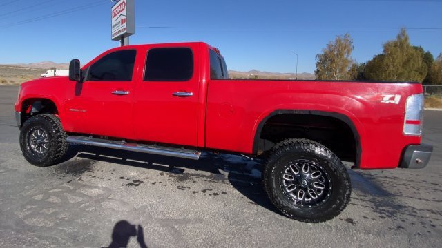 Used 2011 GMC Sierra 2500 SLE AWD/4WD image 6