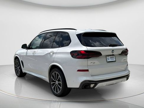 New 2026 BMW X5 xDrive40i w/ M Sport Package AWD/4WD image 7