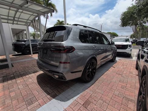 Used 2026 BMW X7 xDrive40i w/ M Sport Package AWD/4WD image 7