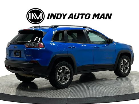 Used 2019 Jeep Cherokee Trailhawk AWD/4WD image 4