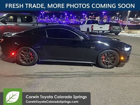 Used 2024 Ford Mustang GT Premium image 9