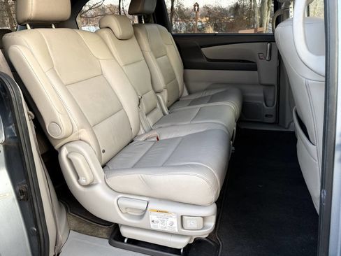 Used 2012 Honda Odyssey EX-L image 19