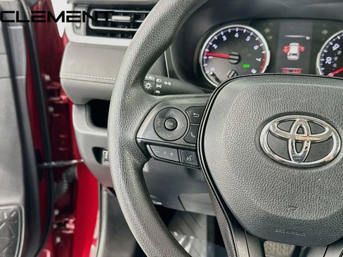 Used 2020 Toyota RAV4 LE AWD/4WD image 15