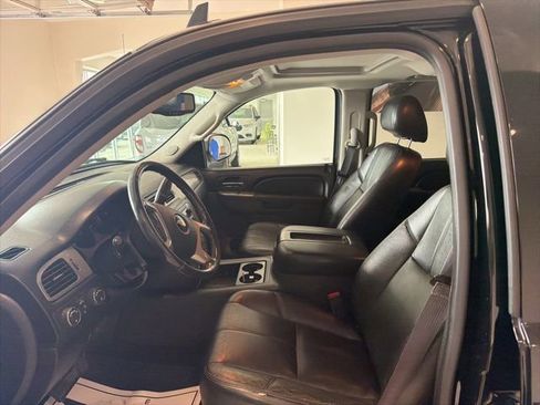 Used 2013 Chevrolet Silverado 1500 LTZ w/ Chrome Essentials Package AWD/4WD image 8