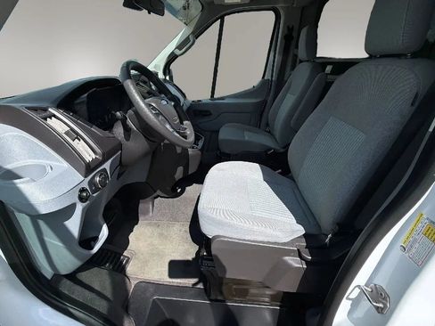 Used 2019 Ford Transit 350 XLT RWD image 11