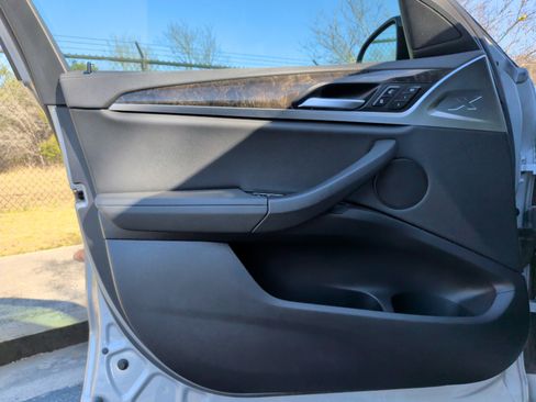 Used 2019 BMW X4 M40i w/ Driving Assistance Package image 28