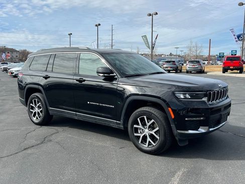 Used 2024 Jeep Grand Cherokee L Limited w/ Luxury Tech Group II image 4