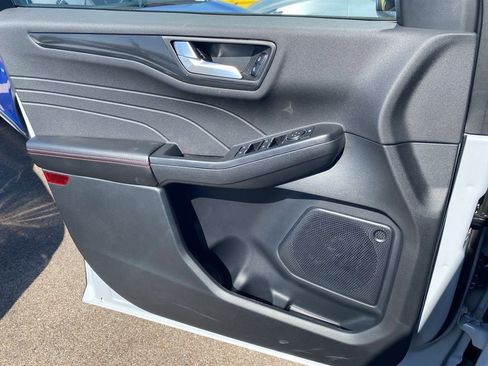 New 2026 Ford Escape ST-Line Select w/ Equipment Group 401A image 18