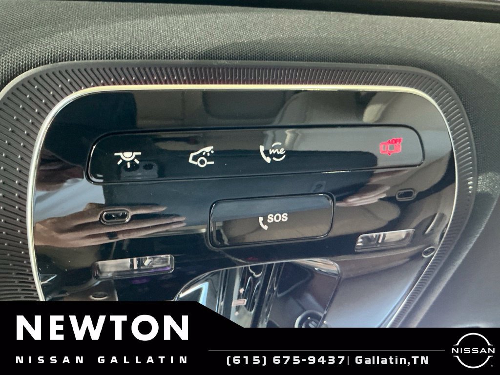 Used 2025 Mercedes-Benz C 300 4MATIC Sedan image 40