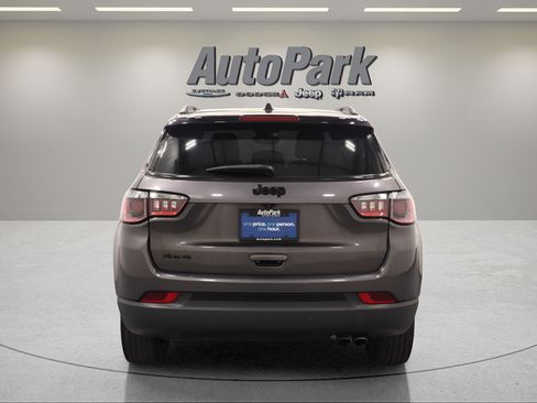 Certified 2022 Jeep Compass Latitude AWD/4WD image 8