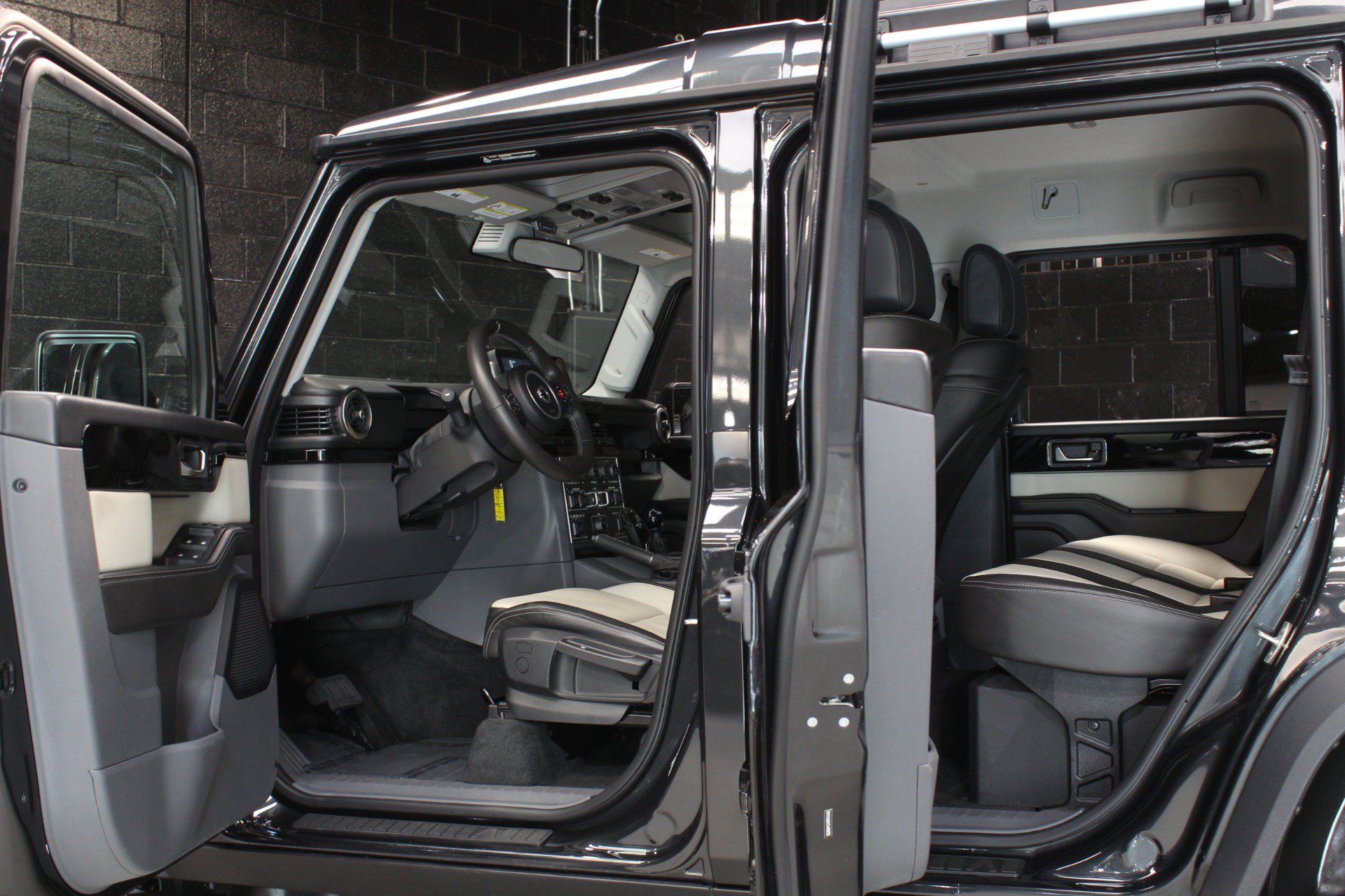 Used 2024 INEOS Grenadier Station Wagon AWD/4WD image 30