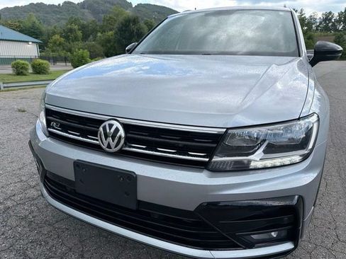 Used 2020 Volkswagen Tiguan SE R-Line w/ 3rd Row Seat Package AWD/4WD image 26