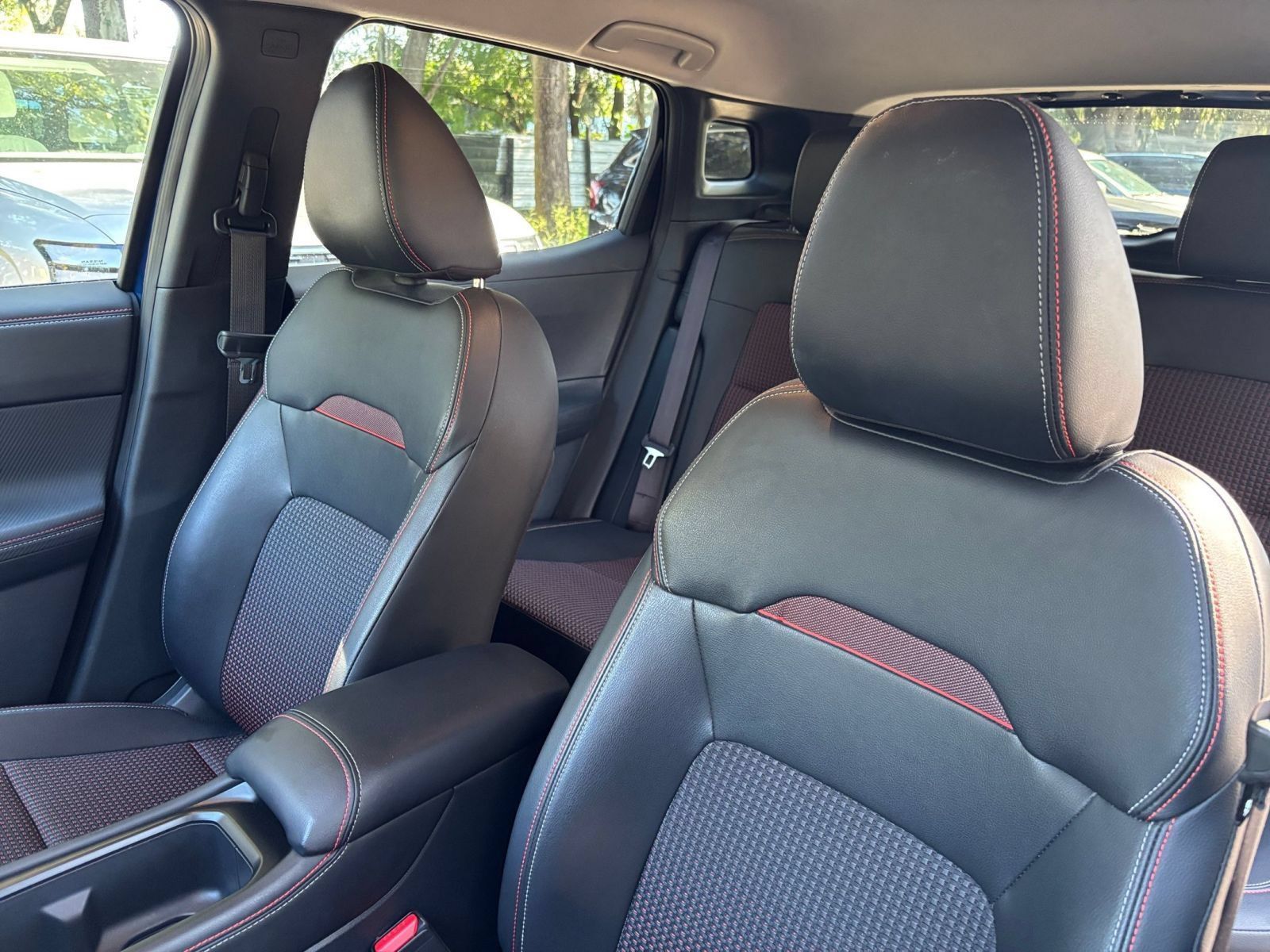 Used 2026 Nissan Kicks SR FWD image 34