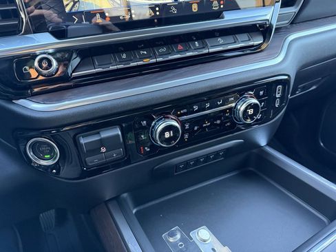 New 2026 GMC Sierra 2500 SLT image 15