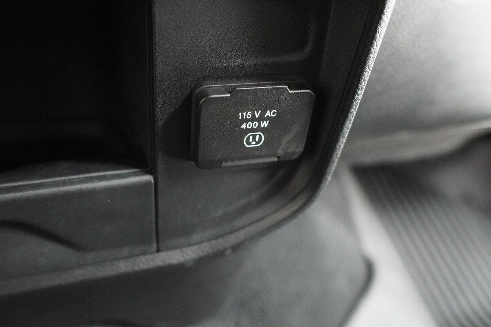 Used 2023 RAM 3500 Tradesman AWD/4WD image 19