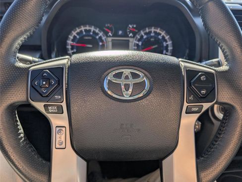 Used 2015 Toyota 4Runner Limited image 23