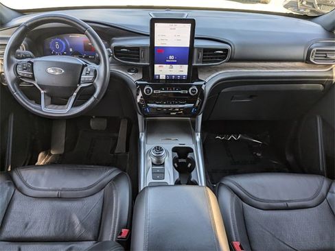 Used 2022 Ford Explorer Platinum w/ Equipment Group 601A image 16