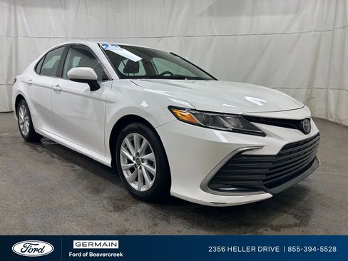 Used 2023 Toyota Camry LE image 1