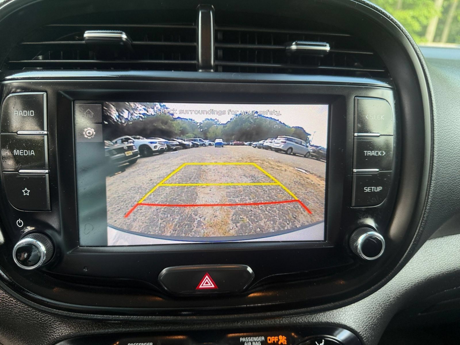 Used 2025 Kia Soul LX w/ LX Technology Package FWD image 22