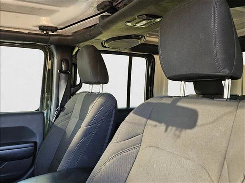 Used 2021 Jeep Wrangler Unlimited Sport image 16