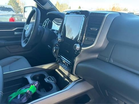 New 2026 RAM 1500 Big Horn AWD/4WD image 28