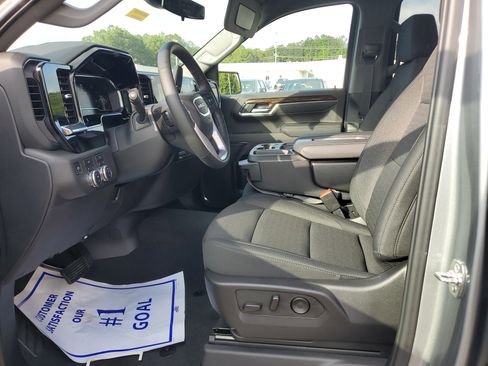 New 2025 GMC Sierra 1500 Elevation image 19