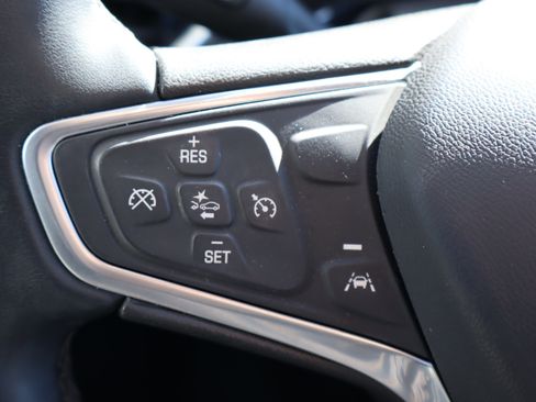 Used 2023 Chevrolet Equinox LT w/ Driver Convenience Package image 19