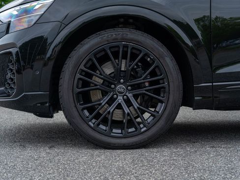 Used 2024 Audi SQ8 Premium Plus AWD/4WD image 9