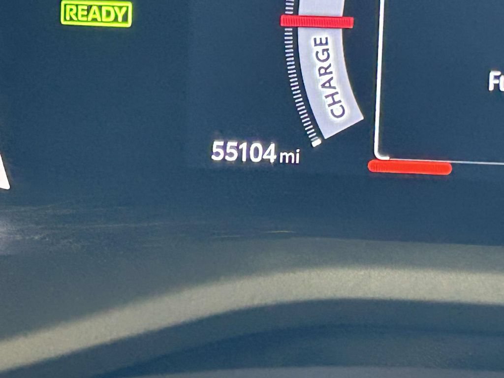 Used 2025 Toyota Camry SE FWD image 30