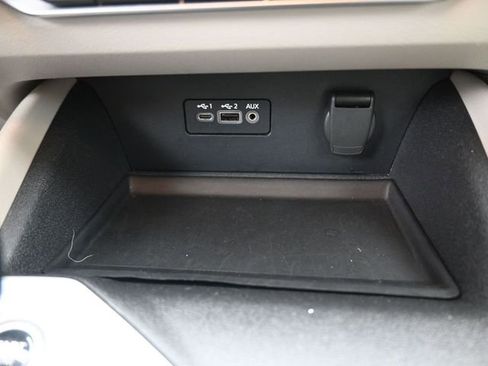 Used 2025 Nissan Altima 2.5 SV image 9