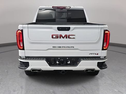Used 2025 GMC Sierra 1500 AT4 w/ AT4 Premium Package AWD/4WD image 6