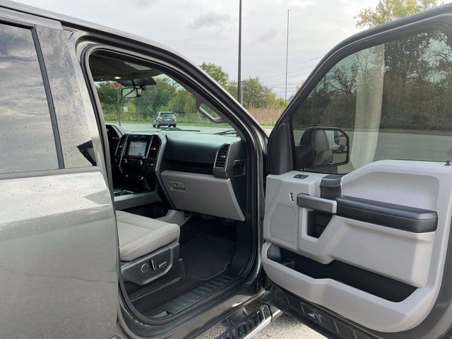 Used 2018 Ford F150 XLT w/ Equipment Group 302A Luxury AWD/4WD image 18