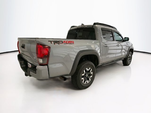 Certified 2019 Toyota Tacoma TRD Off-Road w/ TRD Premium Off Road Package AWD/4WD image 6