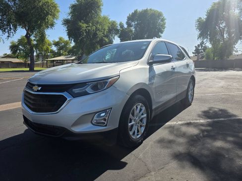 Used 2020 Chevrolet Equinox LT FWD image 10