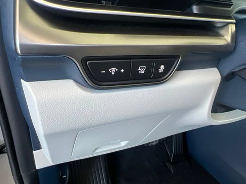 Certified 2025 Kia Carnival SX w/ SX Dark Edition Package FWD image 52