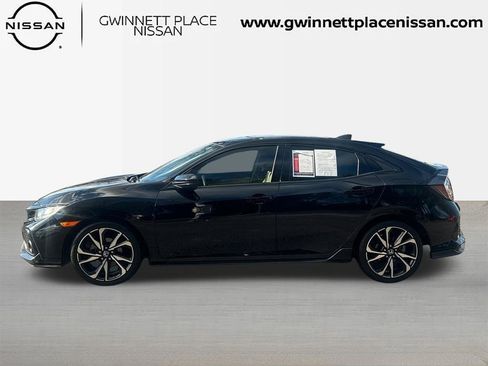 Used 2017 Honda Civic Sport image 8