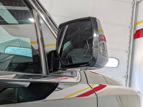 Used 2015 GMC Yukon XL SLT image 52