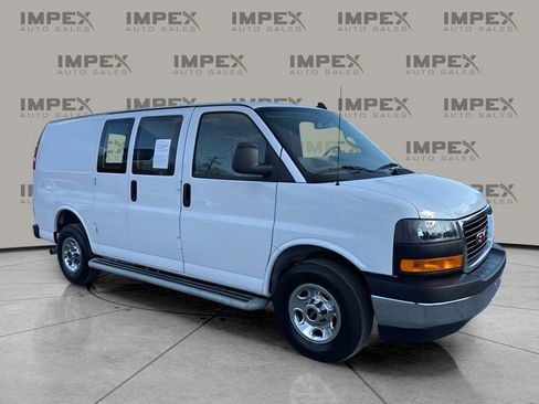 Used 2023 GMC Savana 2500 image 7
