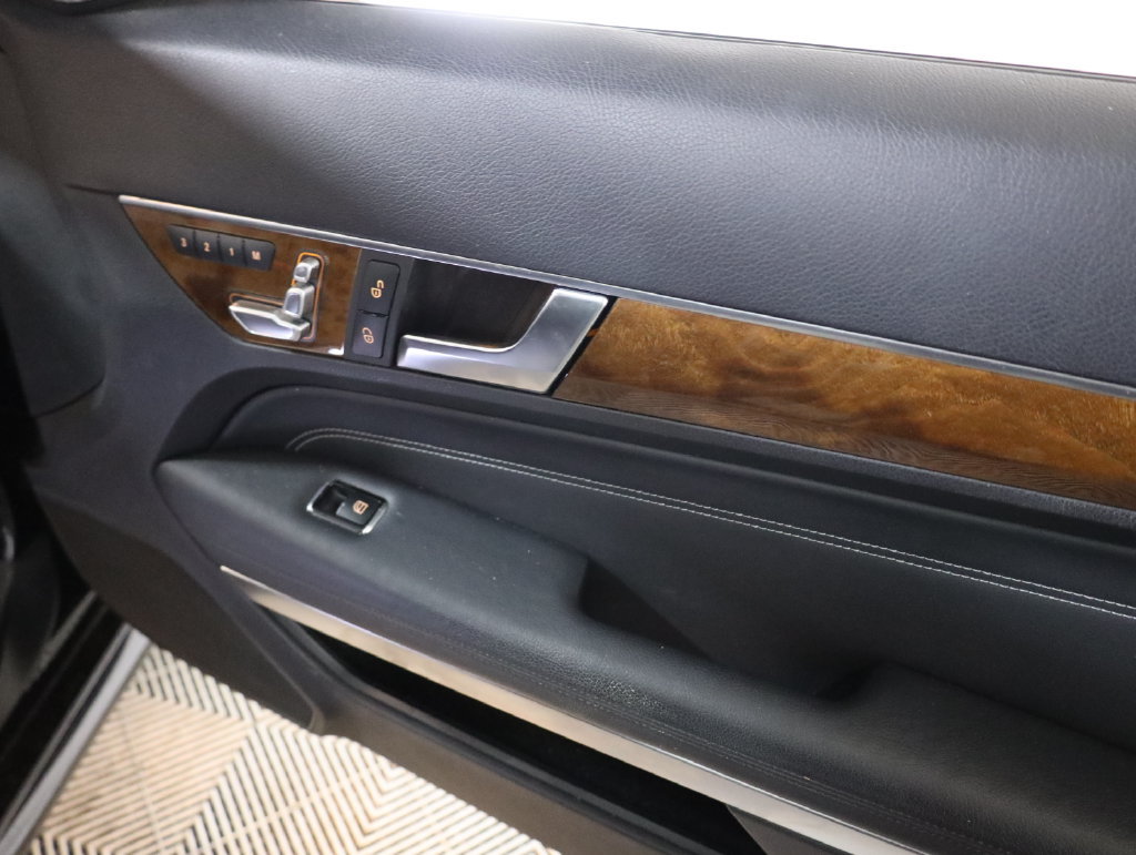 Used 2016 Mercedes-Benz E 400 Cabriolet image 56